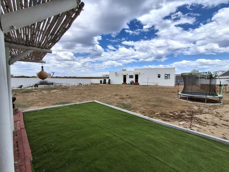 2 Bedroom Property for Sale in Duyker Eiland Western Cape